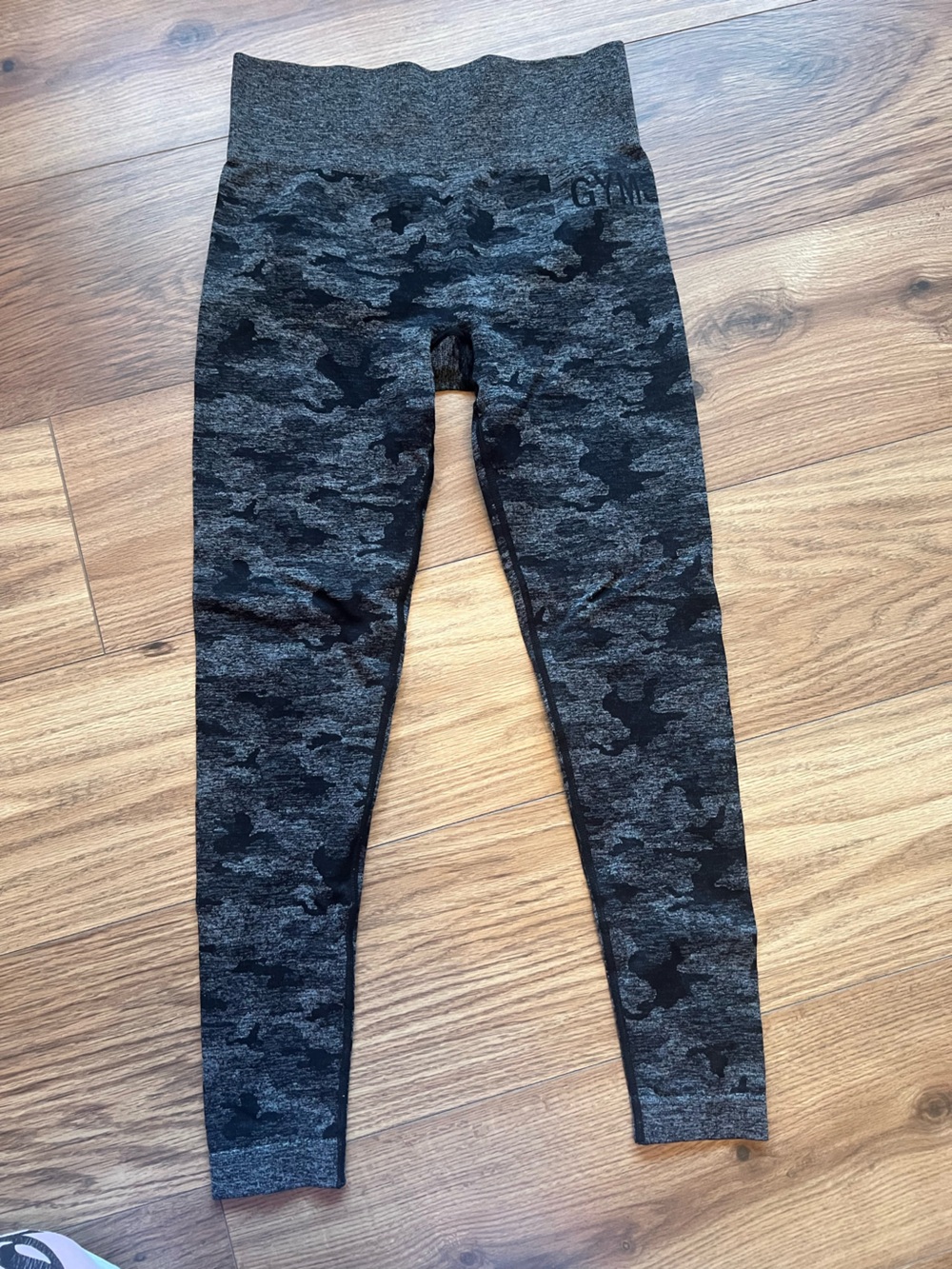 Gymshark Adapt Camo Seamless Leggings Black Charcoal Grey Size Medium